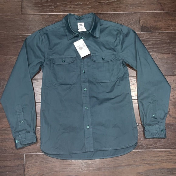 NEW!! Nike SB Tanglin Woven Skate Button-Up Long Sleeve Shirt. Unisex XS - Picture 7 of 7